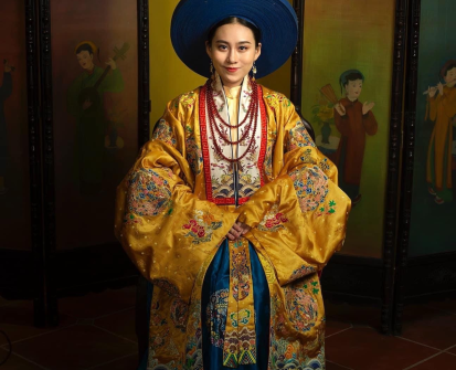 Xu Hướng Thời Trang 2025: Lụa Tơ Tằm Thủ Công Trở Lại Mạnh Mẽ