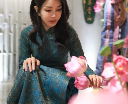 Vì Sao Lụa Tơ Tằm Thủ Công Luôn là nữ hoàng các loại lụa và giành cho phụ nữ khí chất ngút ngàn