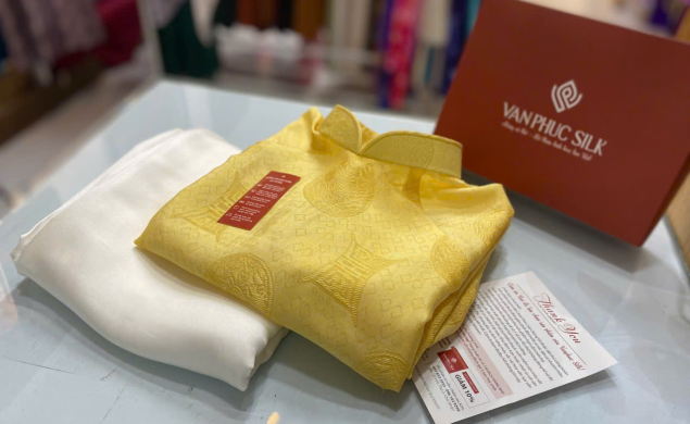 Bảo Quản Lụa Tơ Tằm Đúng Cách – Bí Quyết Giữ Độ Bóng Đẹp Lâu Dài
